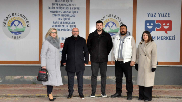 Arsa satışlarını doğru bulmayan 5 CHP’li meclis üyesinden açıklama